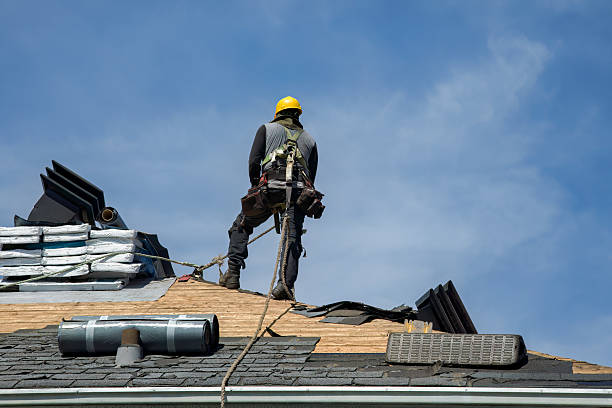 Professional Gutter Installation technician working in Clifton, TX